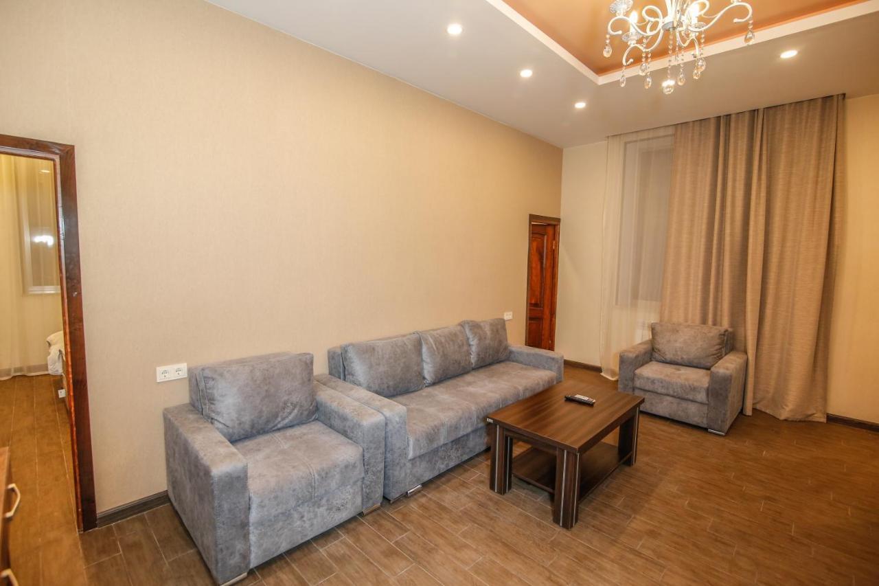Hotel Lider Complex Vaykʼ Extérieur photo