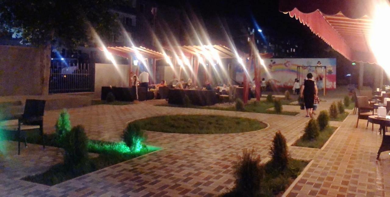 Hotel Lider Complex Vaykʼ Extérieur photo